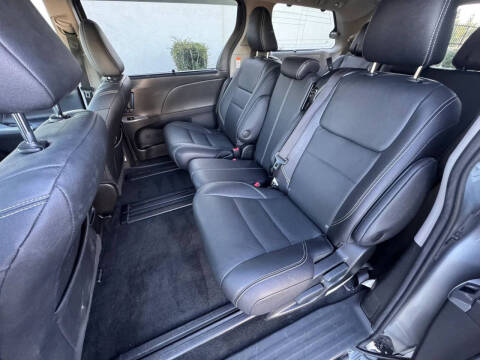 2017 Toyota Sienna