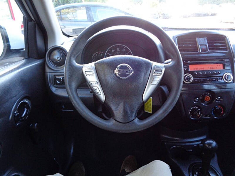 2016 Nissan Versa 1.6 S