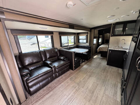 2017 Grand Design RV Imagine