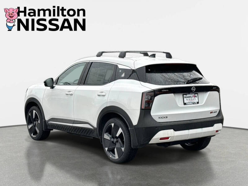 2026 Nissan Kicks SR