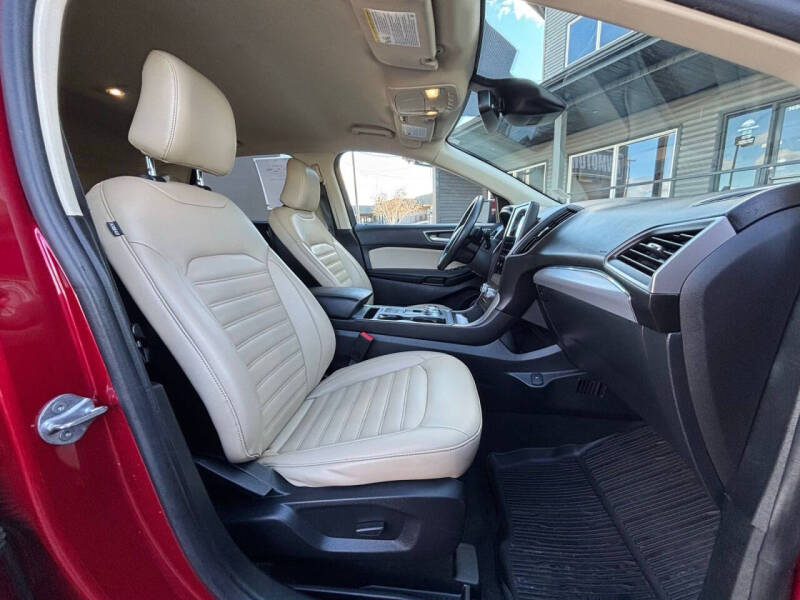 2021 Ford Edge SEL