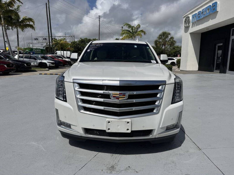 2018 Cadillac Escalade Luxury
