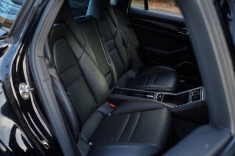 2018 Porsche Panamera 4