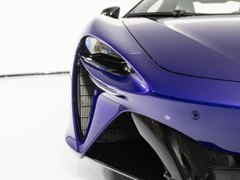 2023 McLaren Artura