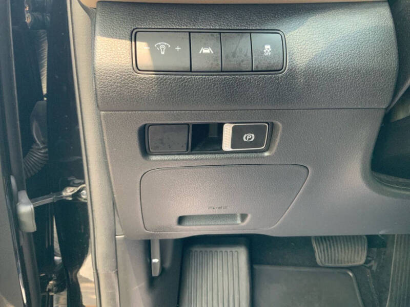 2023 Hyundai Santa Fe SE