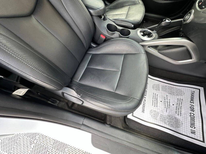 2017 Hyundai Veloster Value Edition