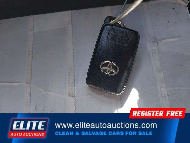 2011 Toyota Prius Two