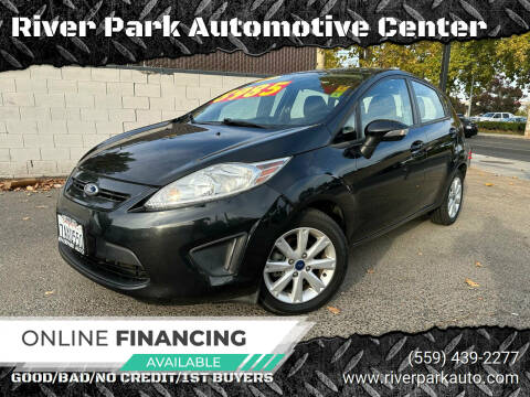 2013 Ford Fiesta for sale at River Park Automotive Center 2 in Fresno CA
