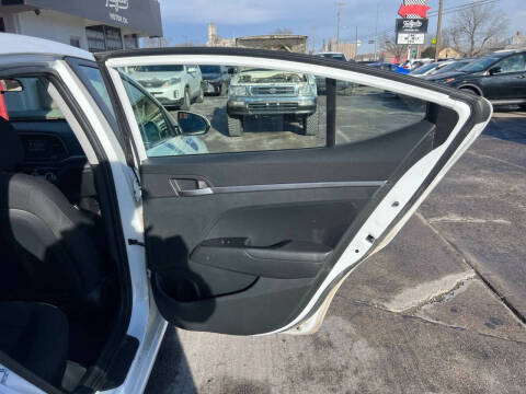 2019 Hyundai Elantra