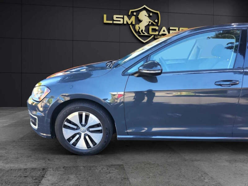 2016 Volkswagen e-Golf SE