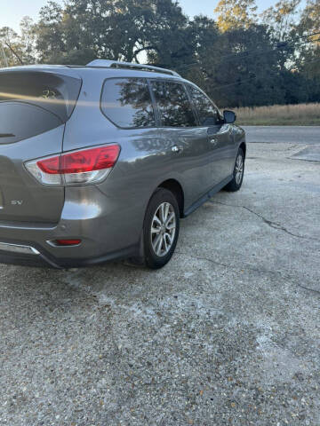 2016 Nissan Pathfinder SV