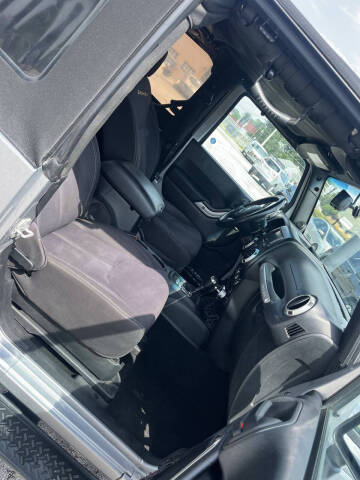 2013 Jeep Wrangler Sahara