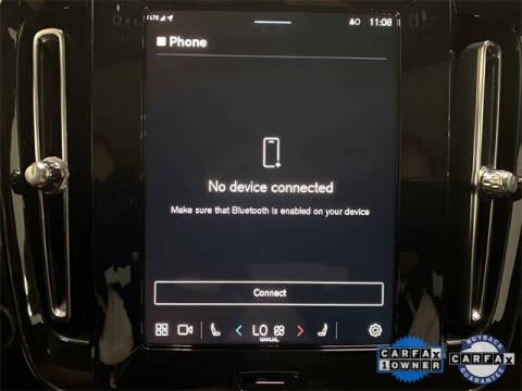 2025 Volvo XC40 B5 Plus Bright Theme