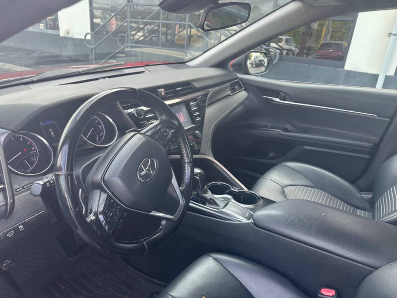 2020 Toyota Camry SE