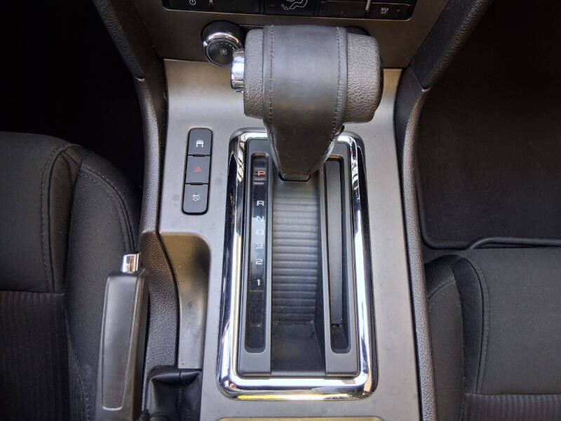 2010 Ford Mustang V6