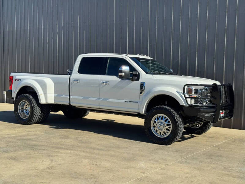 2022 Ford F-450 Super Duty Platinum