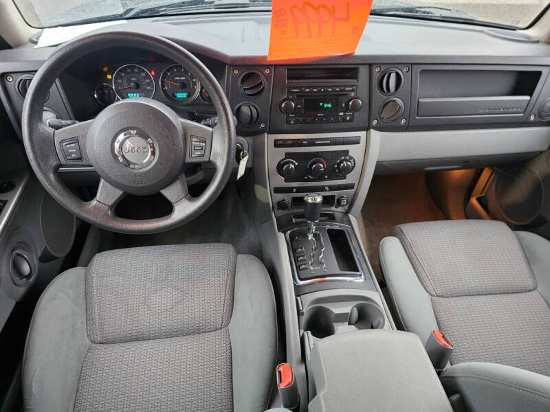 2007 Jeep Commander Sport