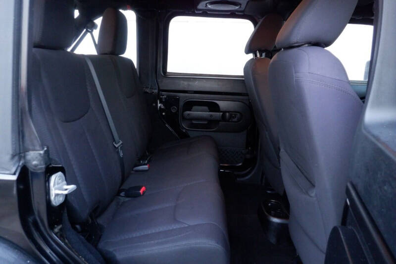 2013 Jeep Wrangler Unlimited Sport