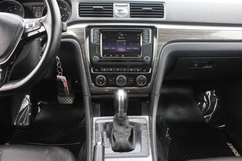 2016 Volkswagen Passat