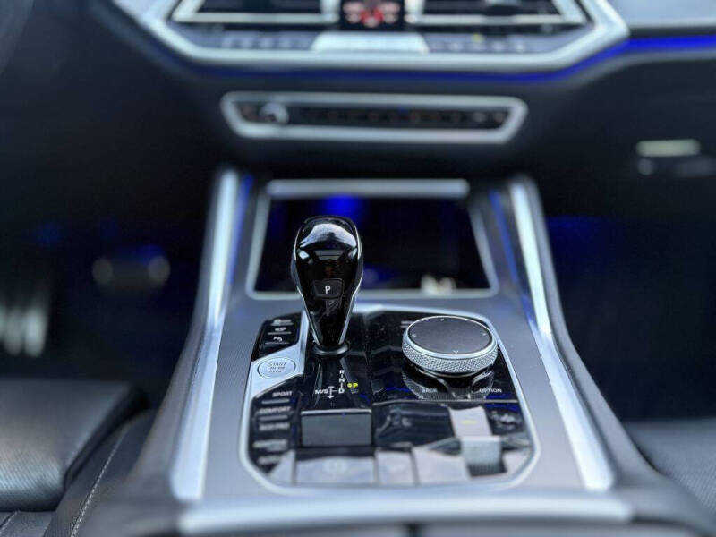 2022 BMW X6 xDrive40i