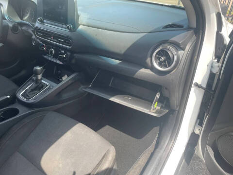 2022 Hyundai Kona SEL