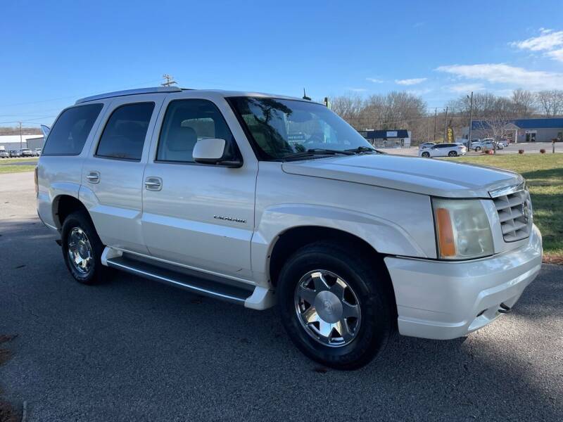 2003 Cadillac Escalade for sale at COUNTRYSIDE AUTO SALES 2 in Russellville KY