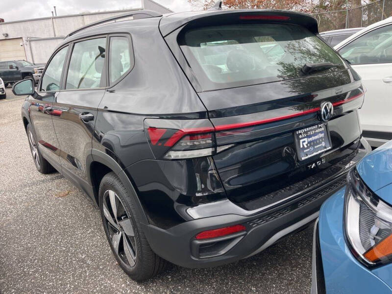 2025 Volkswagen Taos S 4Motion