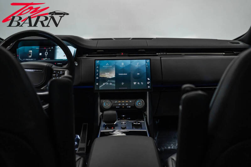 2023 Land Rover Range Rover P400 SE