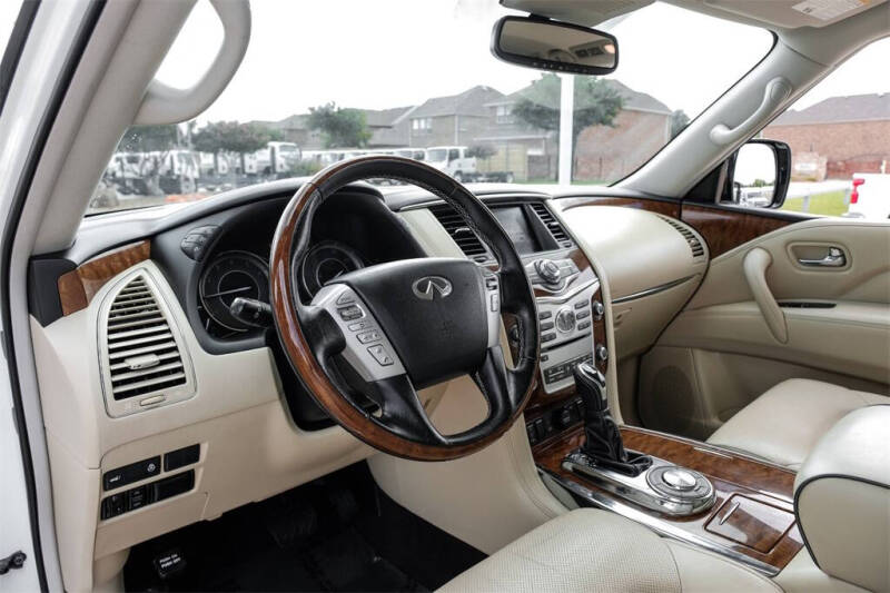 2019 Infiniti QX80 Luxe