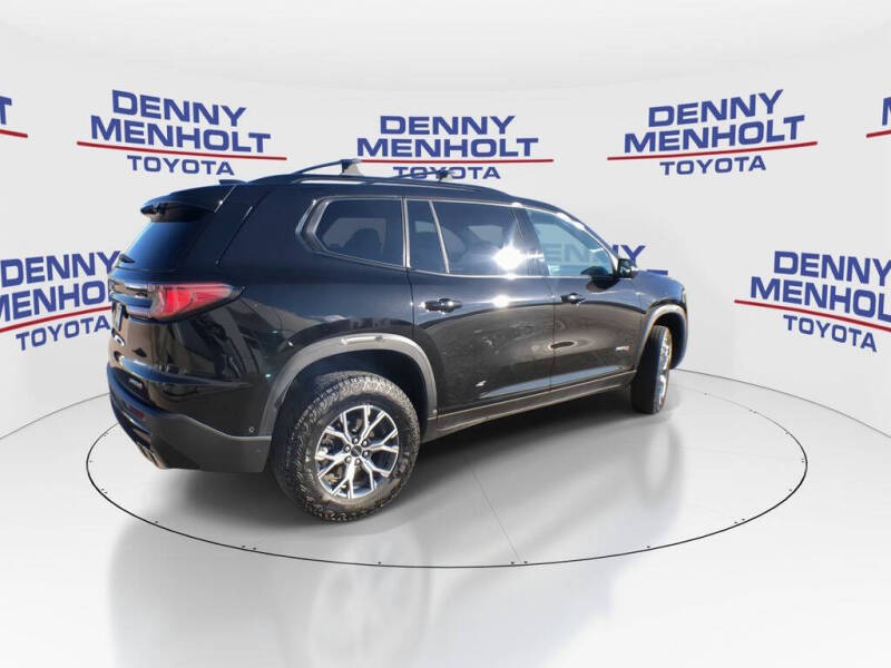 2025 GMC Acadia AT4