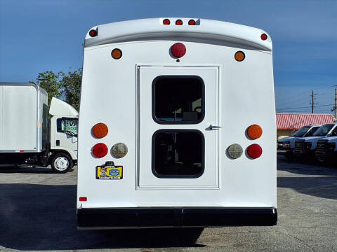 2018 Ford E-Series E-450 SD