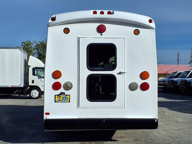 2018 Ford E-Series E-450 SD