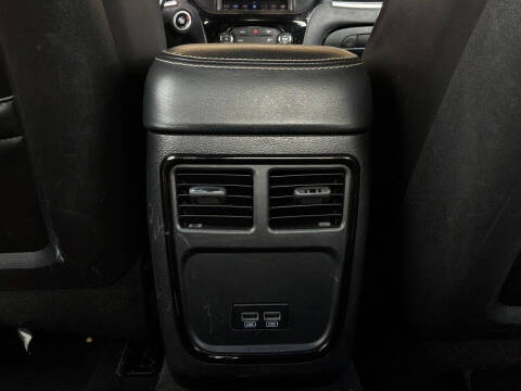 2019 Chrysler 300 S