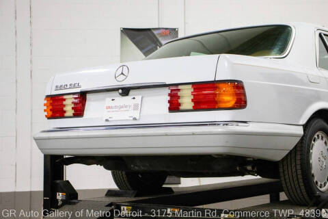 1991 Mercedes-Benz 560-Class 560 SEL