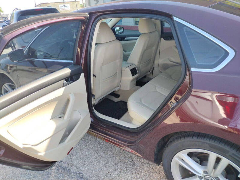 2014 Volkswagen Passat 1.8T SE PZEV