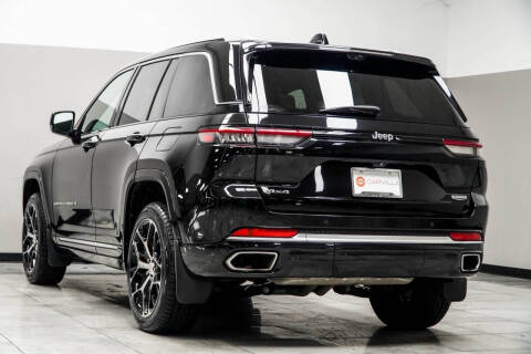 2022 Jeep Grand Cherokee Summit