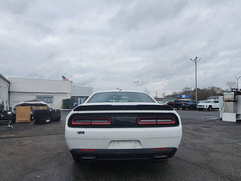 2021 Dodge Challenger SXT