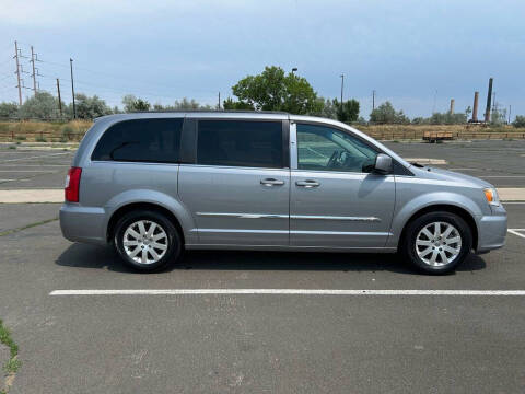 2014 Chrysler Town and Country Touring