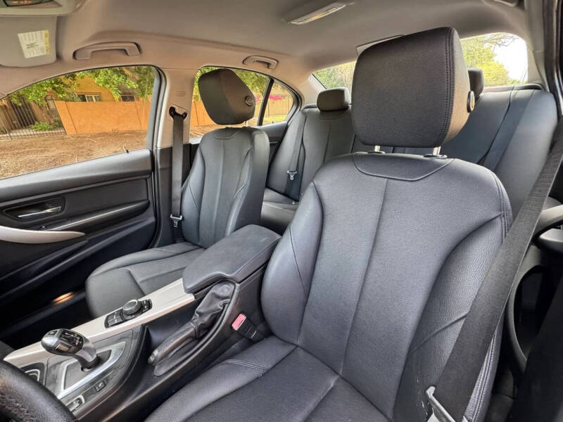 2015 BMW 3 Series 320i
