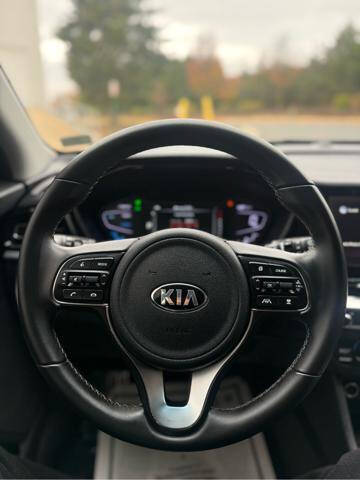 2022 Kia Niro Touring Special Edition