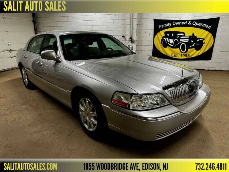 2009 Lincoln Town Car for sale at Salit Auto Sales in Edison NJ