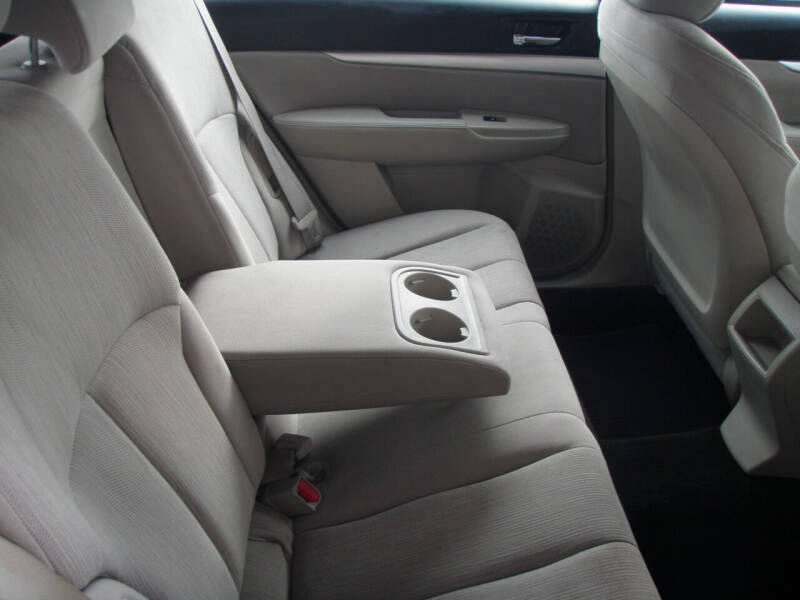 2013 Subaru Outback 2.5i