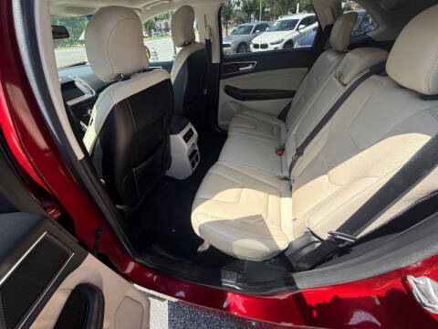 2017 Ford Edge Titanium