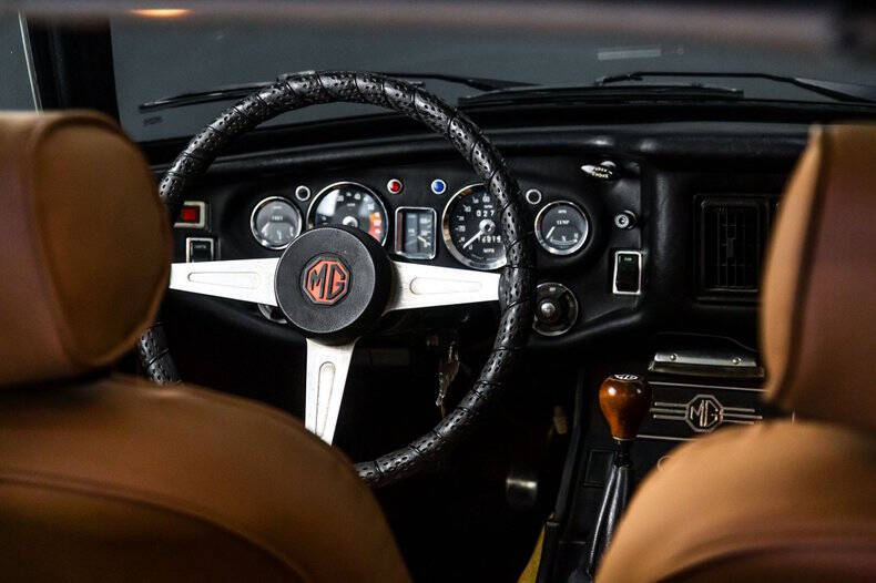 1974 MG B