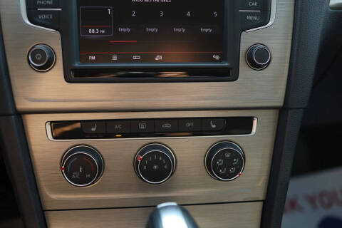 2016 Volkswagen Golf