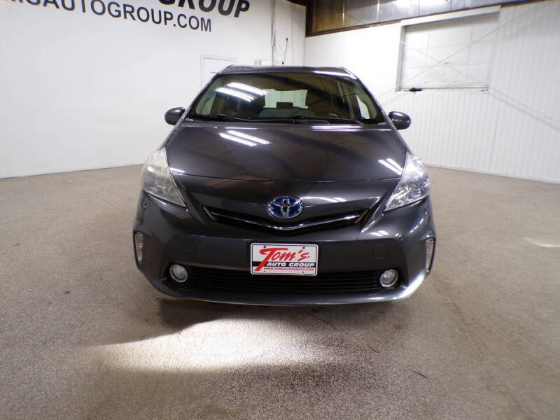 2012 Toyota Prius v Five