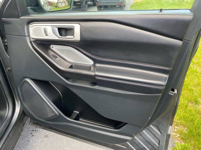 2020 Ford Explorer Platinum