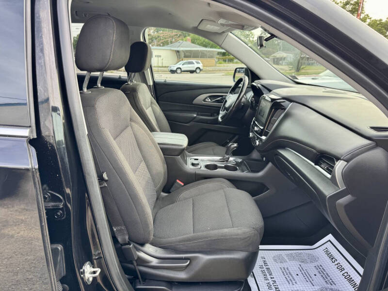 2018 Chevrolet Traverse LT Cloth