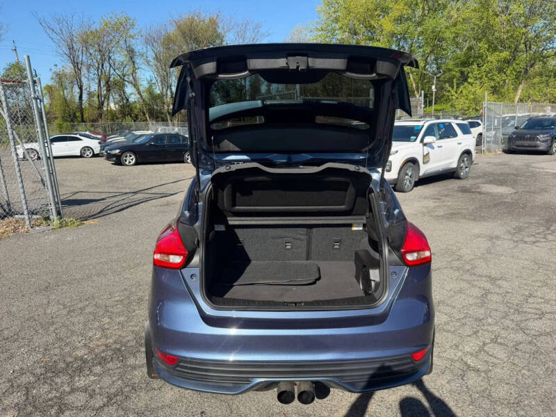 2018 Ford Focus ST