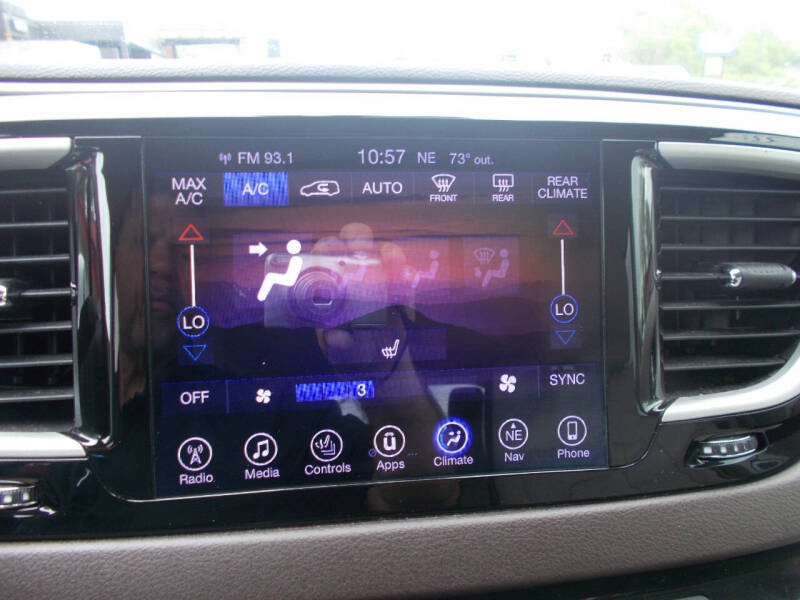2017 Chrysler Pacifica Touring-L